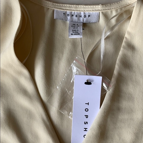 Topshop Belted Blouse - Picture 3 of 3